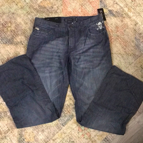 I.N.C.🆕NWT* WOMENS RELAX FIT DARK WASH JEANS - Picture 1 of 9